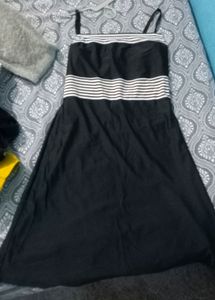 Sleeve Dress In Black And Stripe Design