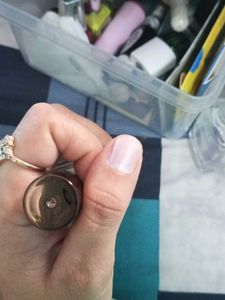 HYUE Chrome Glazed Nail Polish