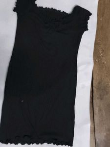 Black Midi Bodycon Dress 🖤