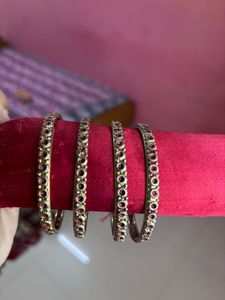 Set of 4 Rhinestone Bangles