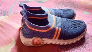 Slip Resistant/Flexible shoes with EVA Soles
