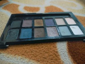 Makeup Eyeshadow Plate 😍