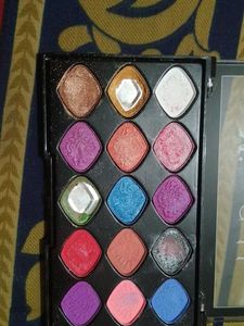 Woman Eye Shadow