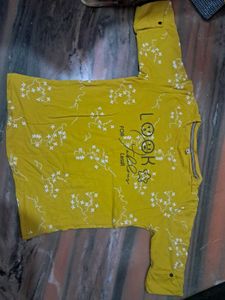 Cute Yellow Printed Top
