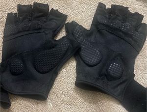 Puma Gym Gloves Size L – Used