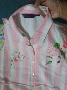 Beautiful Reyon kurti by Brand Sristhi...lining in