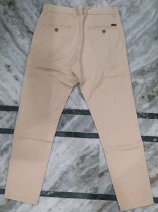 MEN&#39;S CHINOS