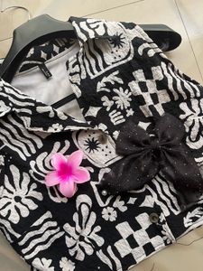 Zara Black &amp; White Print Sleeveless Top
