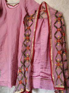 Embroidered Pink Kurta