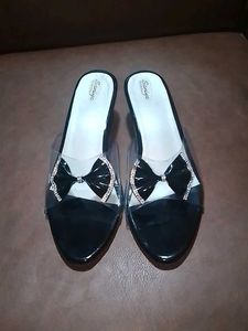 Trendy  Black Colour With Cute Bow Heals