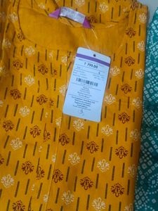 Aarigni Kurtis (3pcs)
