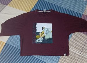 Burgundy Graphic Print Tee  ❤️ ✨️