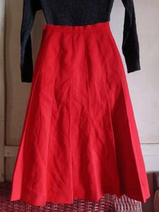 Ladies Trending Skirt..