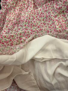 Forever New Floral Dress 🌷