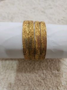 1mg GOLD BANGLES