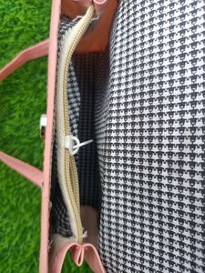 A Very Beautiful And Affordable Handbag