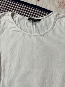 White Top. Globus Brand. Xs Size.