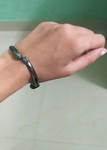 Adjsutable Bangle