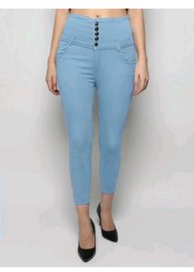 High-Waisted Jeans