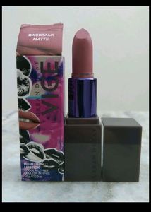 2 Lipstick 1 Compact