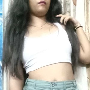 H&amp;M White Outgoing Casual Crop Top🪿