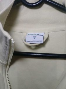 it&#39;s real puma jacket with good condition