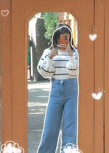 Pintrest Inspired Pullover🤍💮