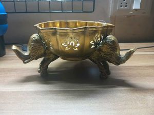Elephant Stand Showpiece