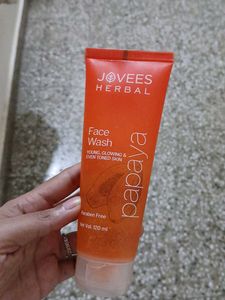 Jovees Herbal Face Wash For Glowing Skin