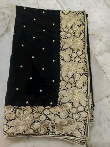 Black Saree 🖤..With Beautiful Border 🔥