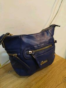 Chic Blue Guess Crossbody Bag✨