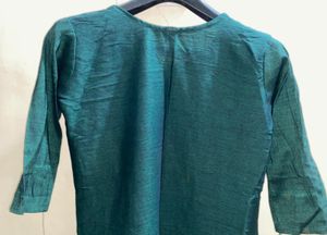 Green Kurti