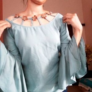 Neck Flower Work Top