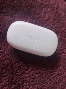 Noise Earbuds - White