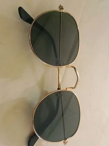 Black Colour Sunglasses For Women&#39;s