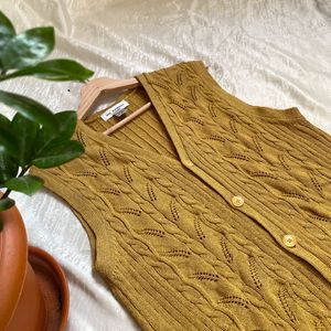 🎄EOS SALE🎄 Vintage Mustard Knit Vest