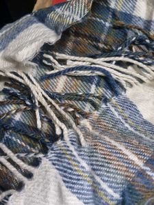 Blue &amp; White Plaid Throw Blanket 1