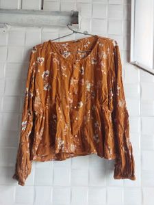 TOP FOR WOMEN (NEW without TAG)