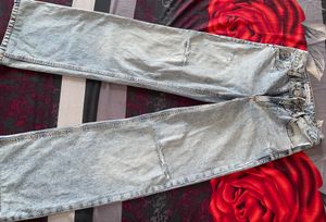 Zara Wide Leg Ripped Jeans