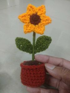 Crochet Flower Pot ( Medium)