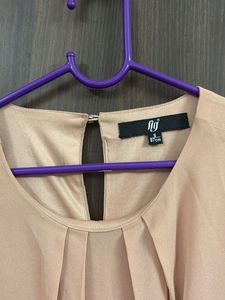 Elegant Pleated Sleeve Blouse