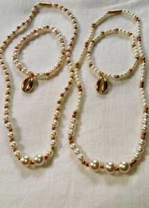 ORIGINAL PEARLS NECKLACE AND BANGLES💖🔥