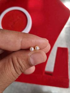 Pearl Stud Earrings Gold