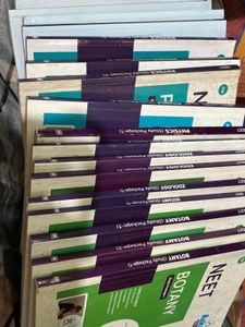 Akash Neet Module Set 18 Books