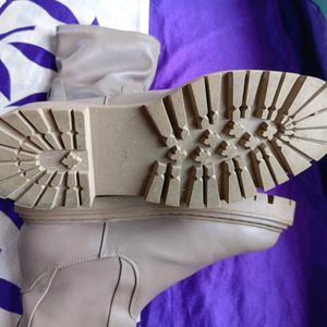 H&amp;M Chelsea Boots