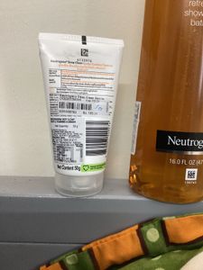 Combo Of Neutrogena Shower And Bath Gel + Cleanser