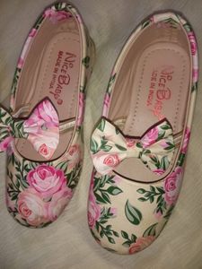 Beutiful Girl Bely...