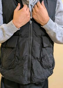 Sleeveless Black Puffer Vest