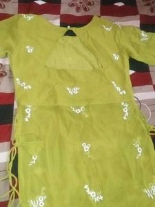 Green Embroidered Kurta for womens