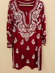 Chikankari Kurta (Mid-length)